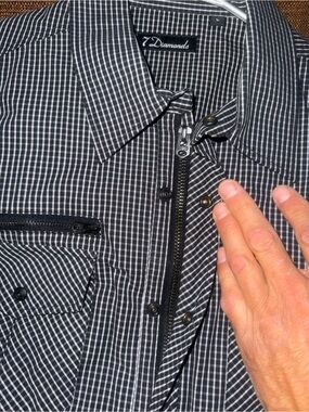 7 Diamonds  Large
Black & White Check Zip-Front and snap Shirt